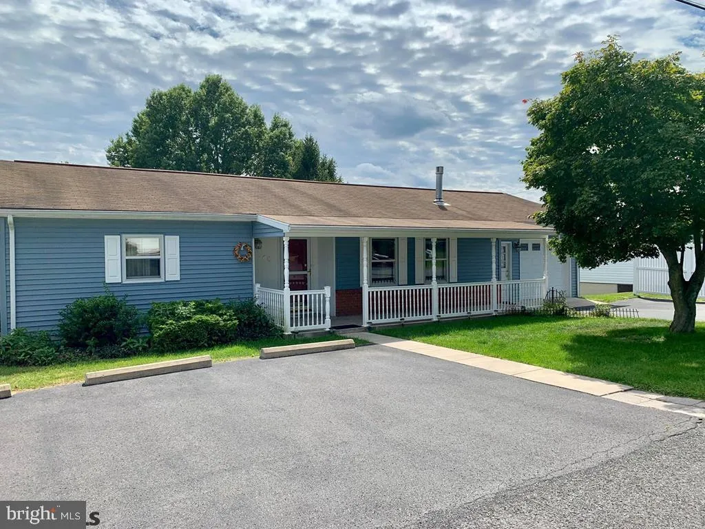 60 Long View Lane Drive, Lewistown, PA 17044