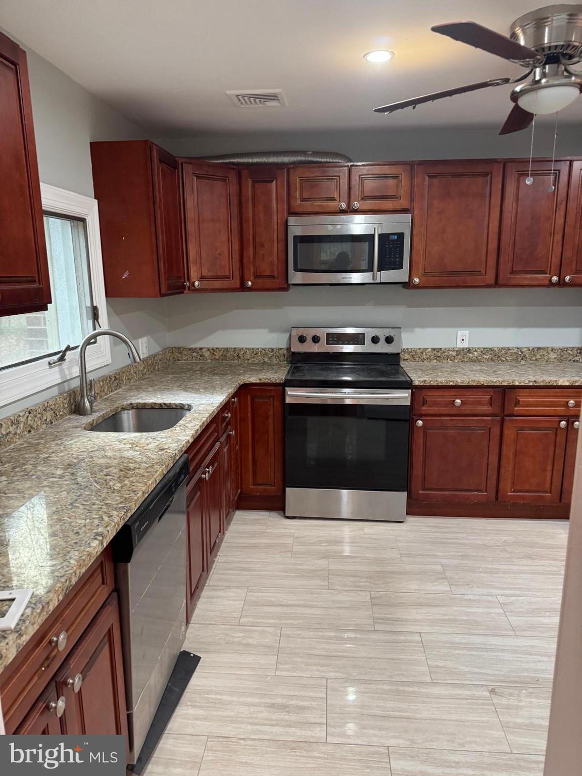 ABINGTON - Residential Lease