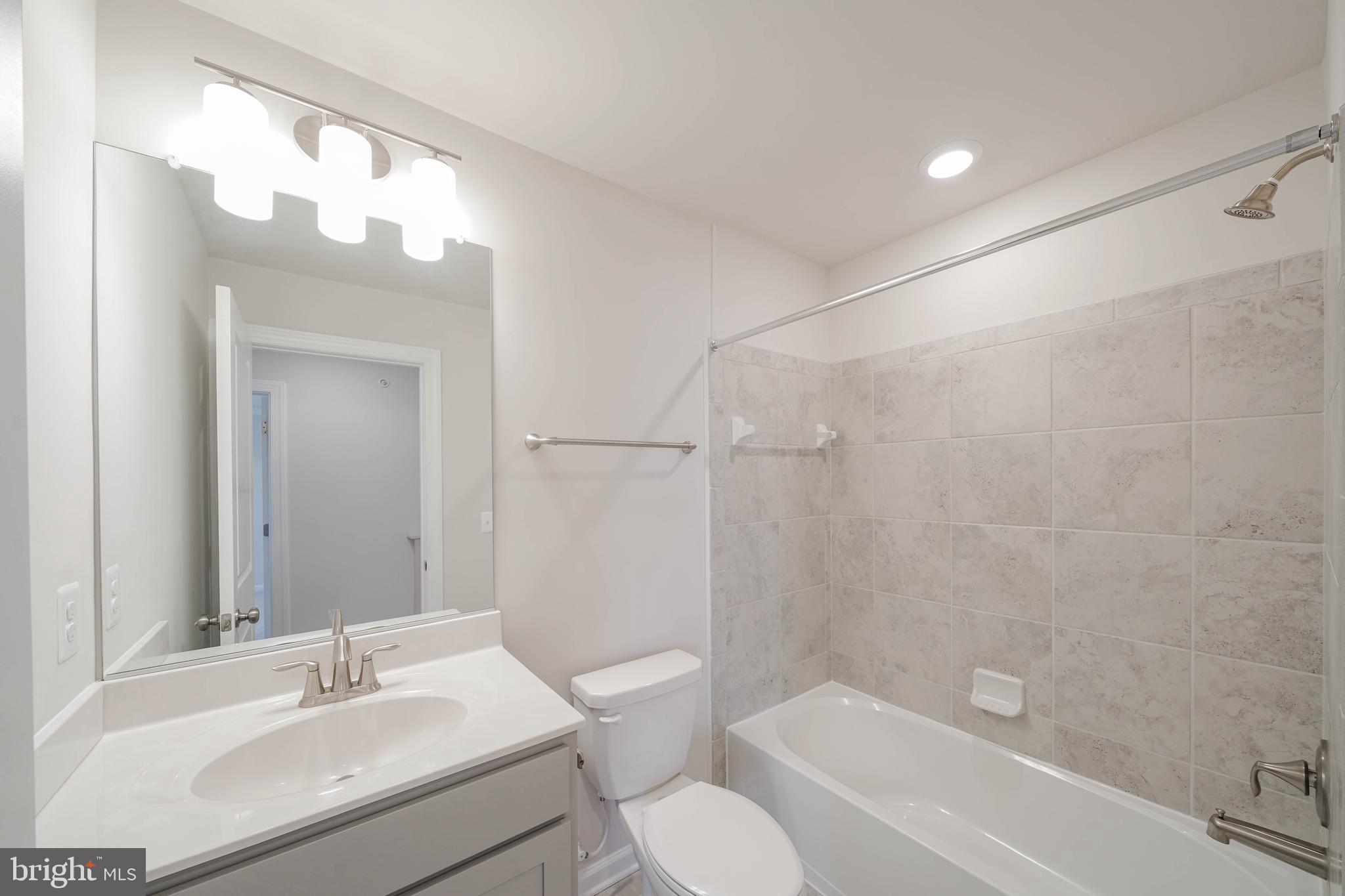 JEFFERSON PLACE - Residential Lease