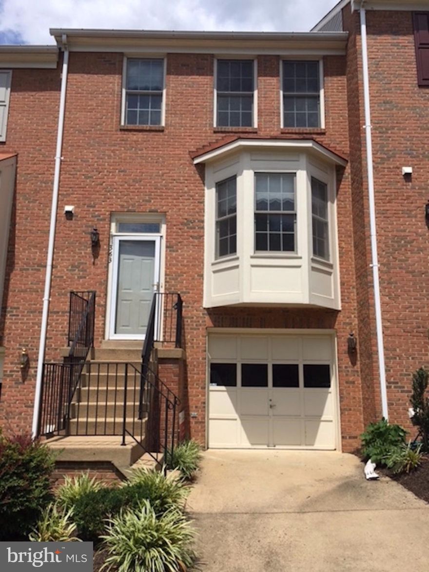 Located just minutes from 395, Shirlington, Old Town and DC.  Shops and Rest. minutes away.  Gorgeous hardwood floors, crown molding, chair railing, Granite counter tops, Appliances  3 yrs old, recessed lights, wood burning FP, huge walk in closet in MB, Vaulted ceilings, ceiling fans, soaking tub, sep stand up shower, double vanity, tons of storage space and so much more.  Won't last long!