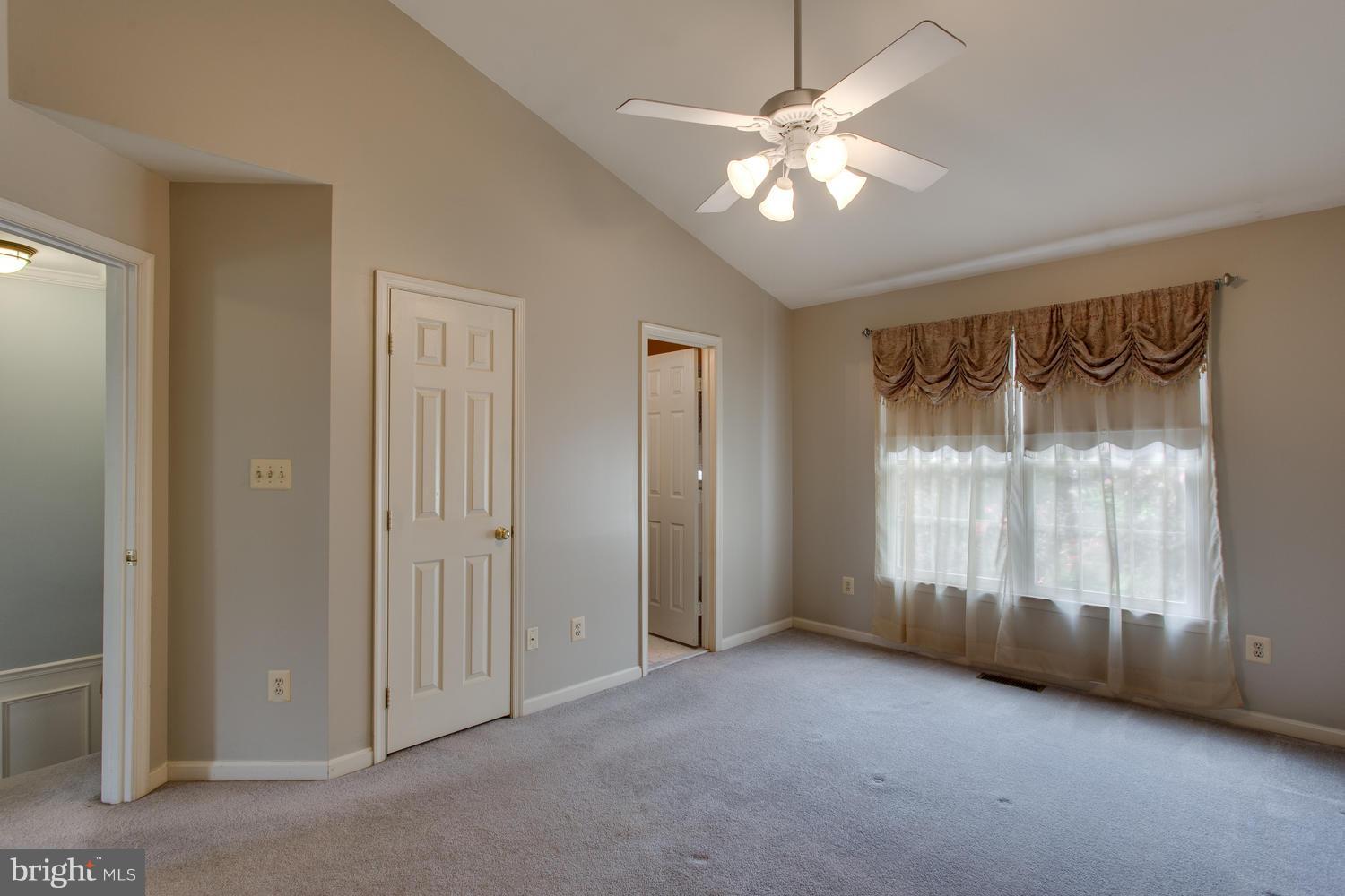 TOWNES OF HILLWOOD - Residential