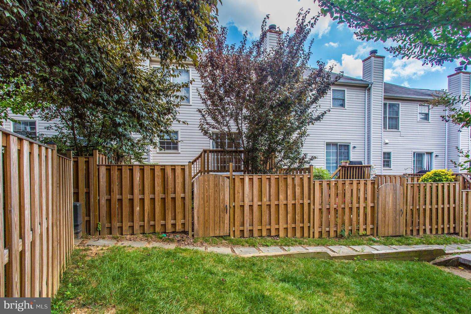 TOWNES OF HILLWOOD - Residential