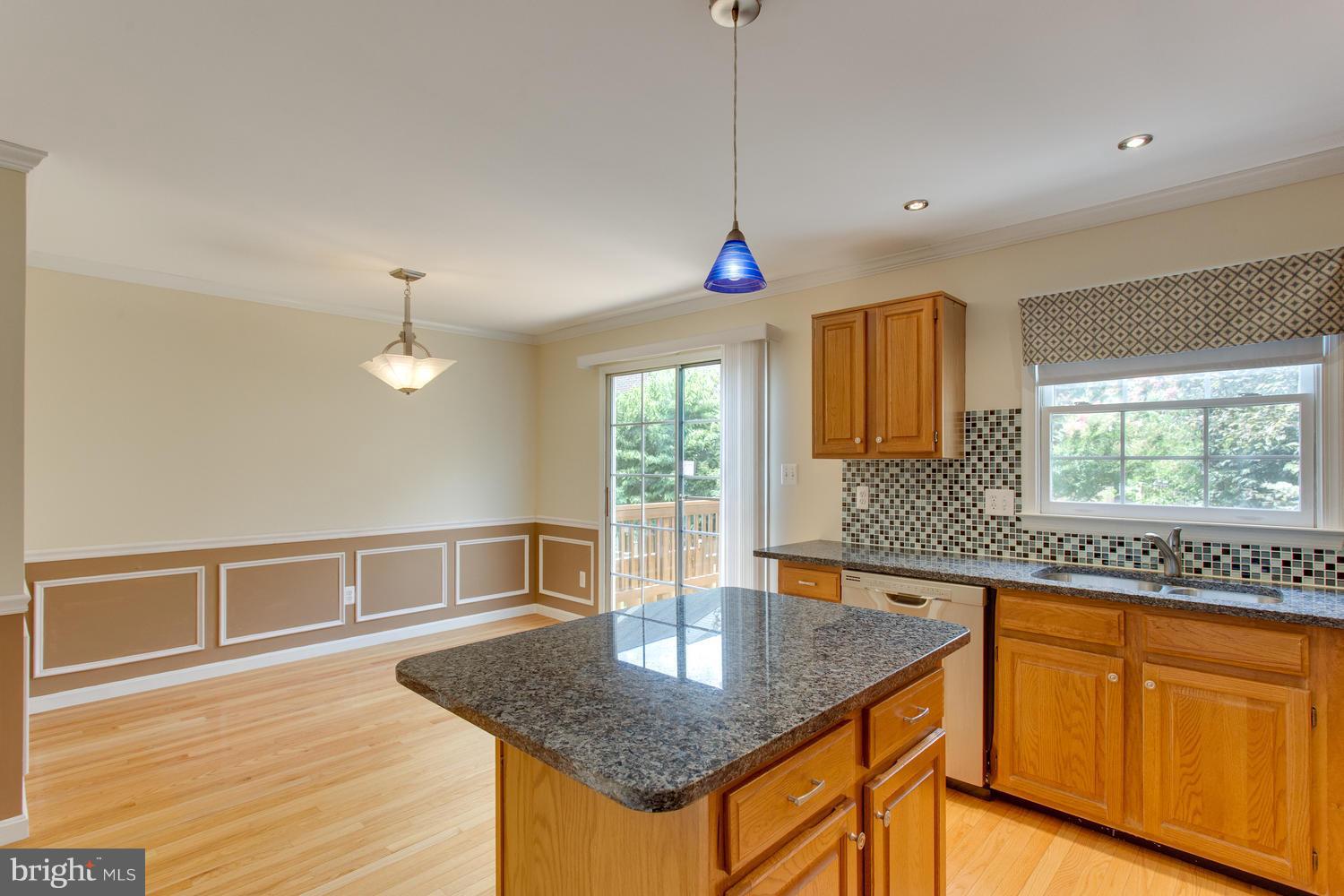 TOWNES OF HILLWOOD - Residential