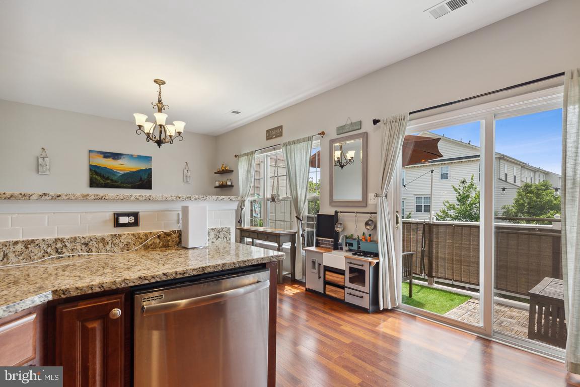 AMBER SPRING CONDOMINIUMS - Residential