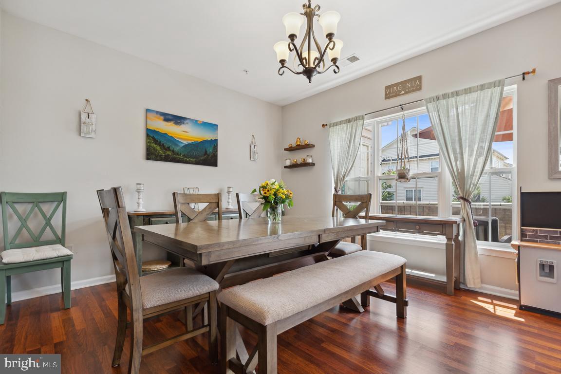 AMBER SPRING CONDOMINIUMS - Residential