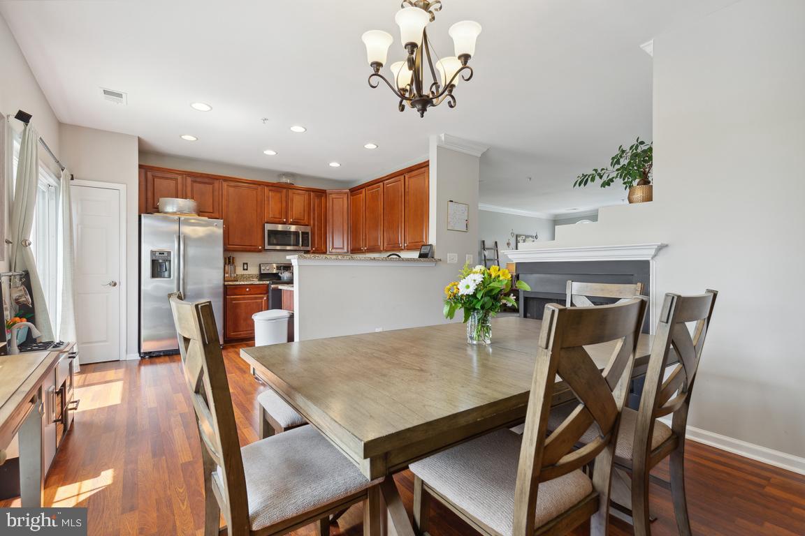 AMBER SPRING CONDOMINIUMS - Residential