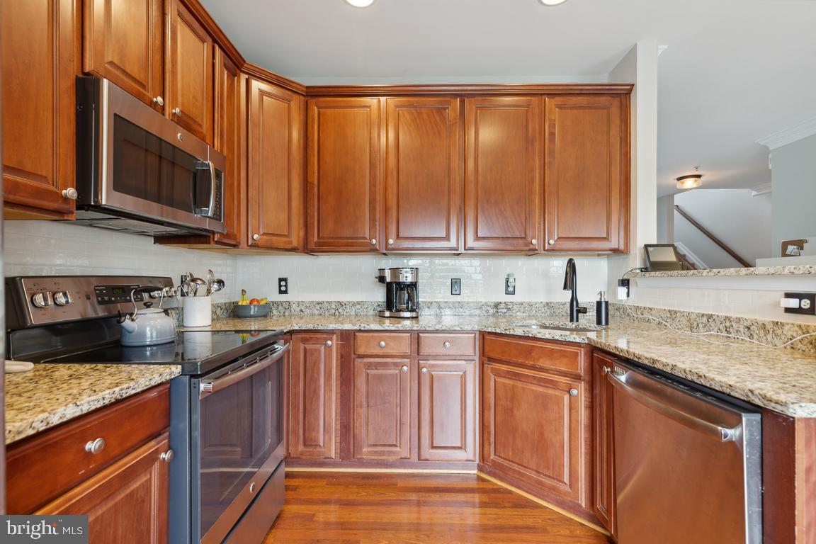 AMBER SPRING CONDOMINIUMS - Residential