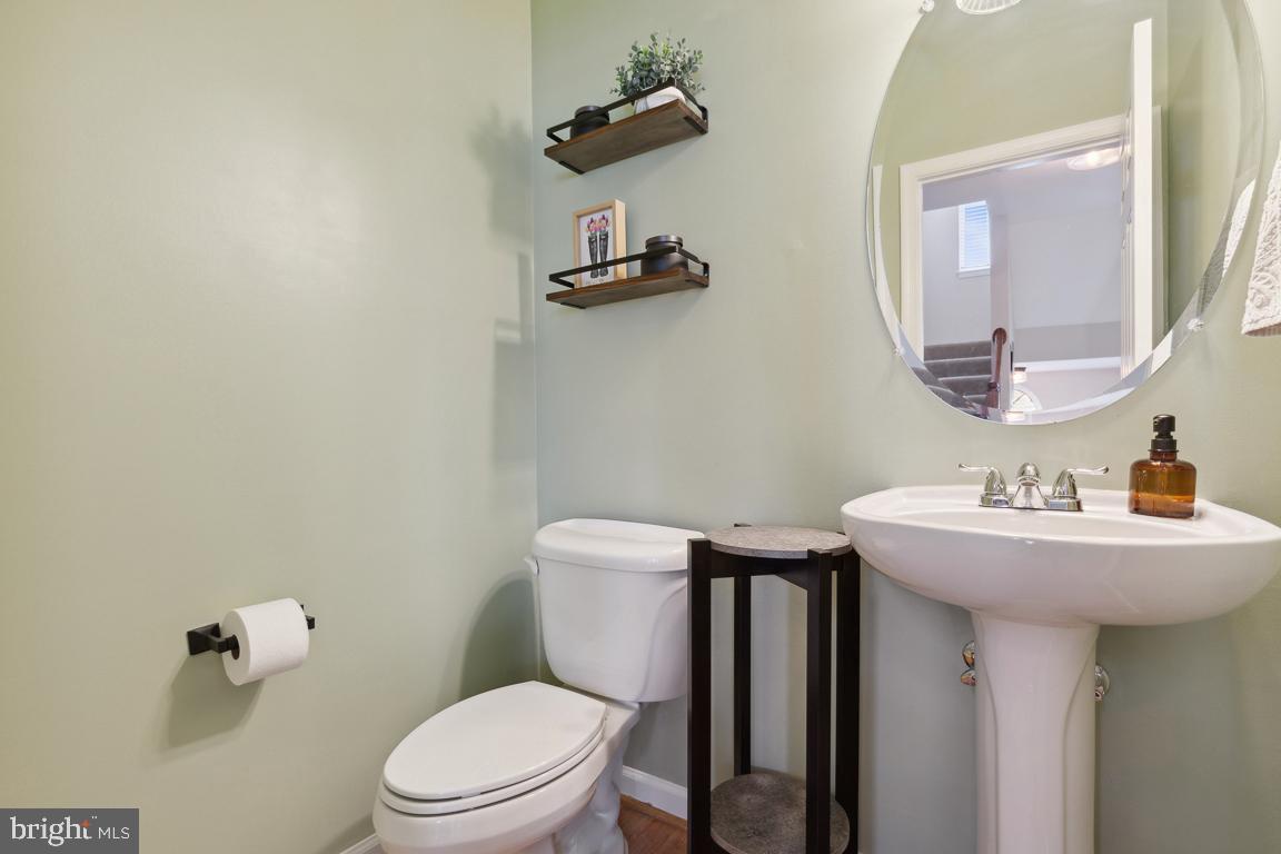 AMBER SPRING CONDOMINIUMS - Residential