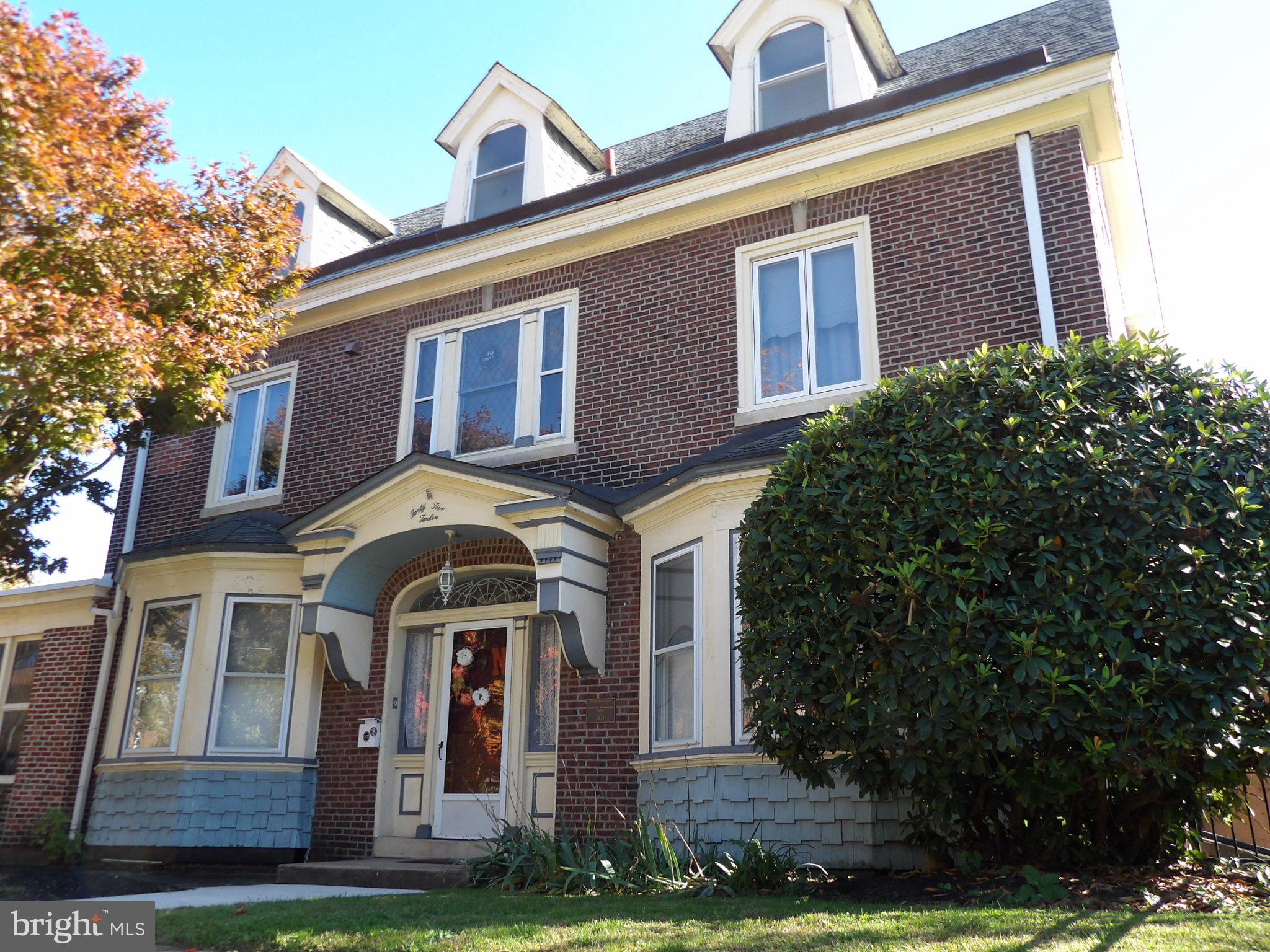 4512-16 TYSON AVENUE