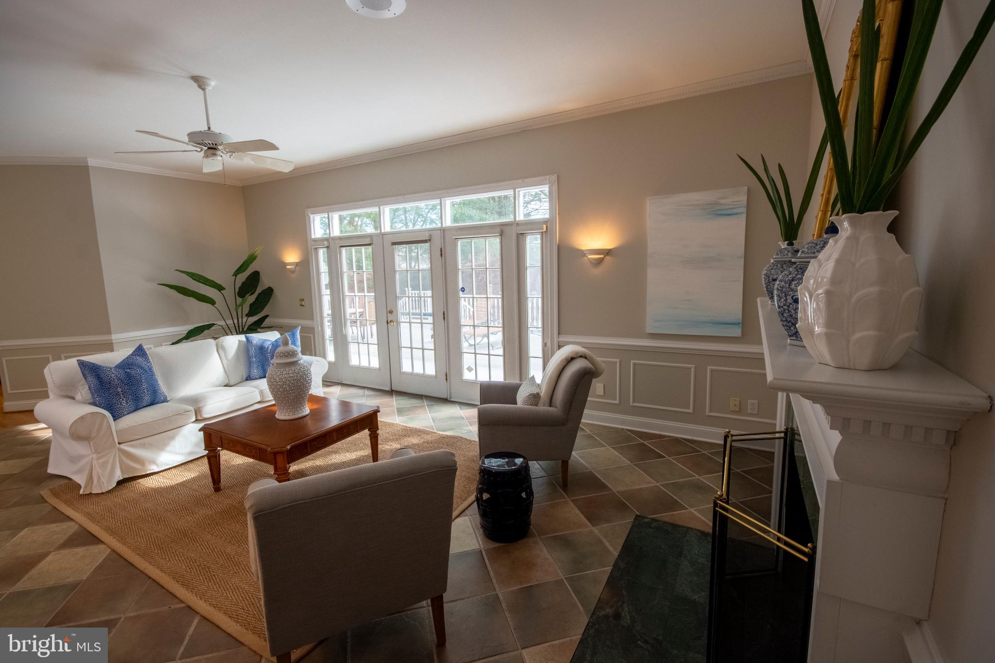 HUNTSPRING - Residential