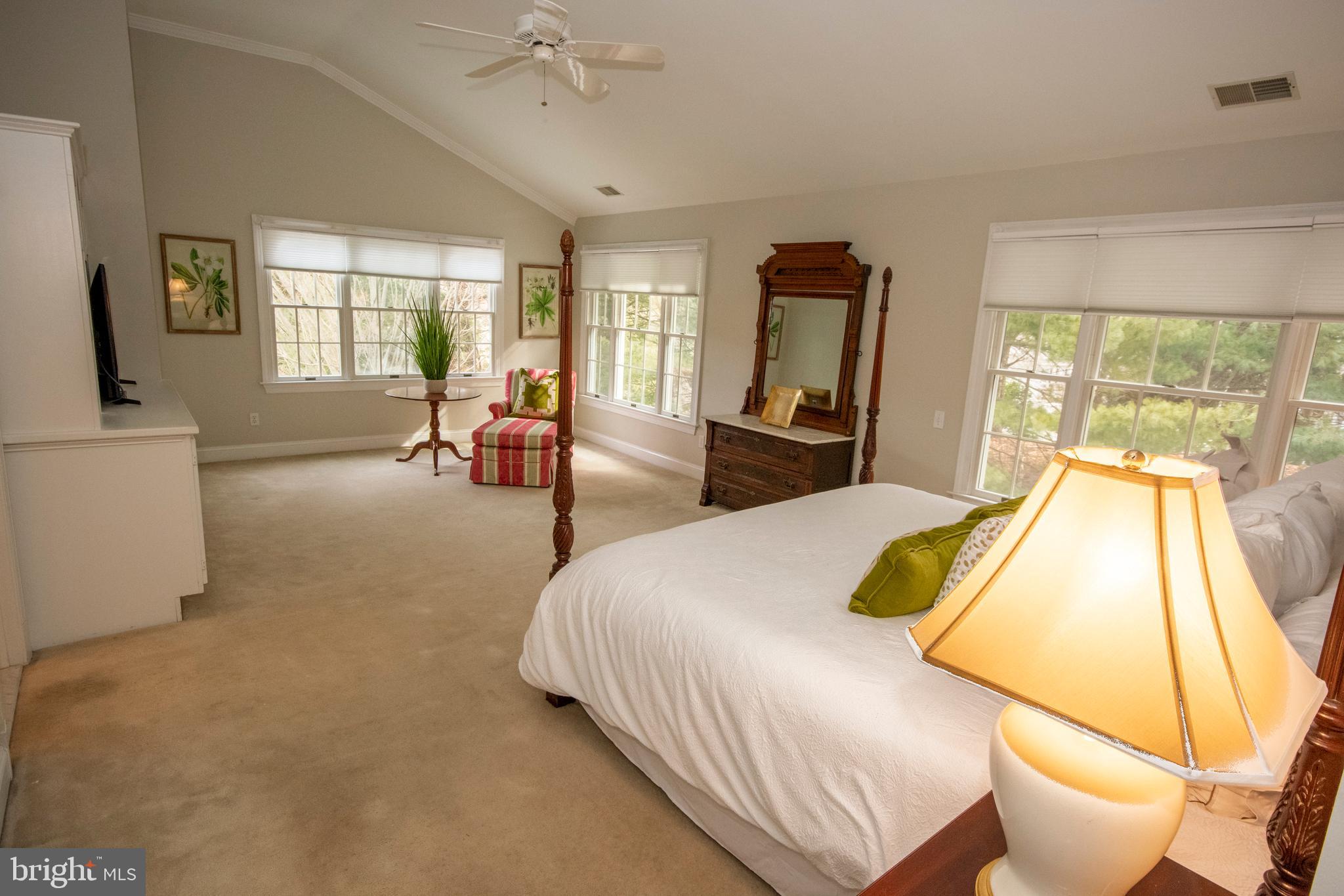 HUNTSPRING - Residential