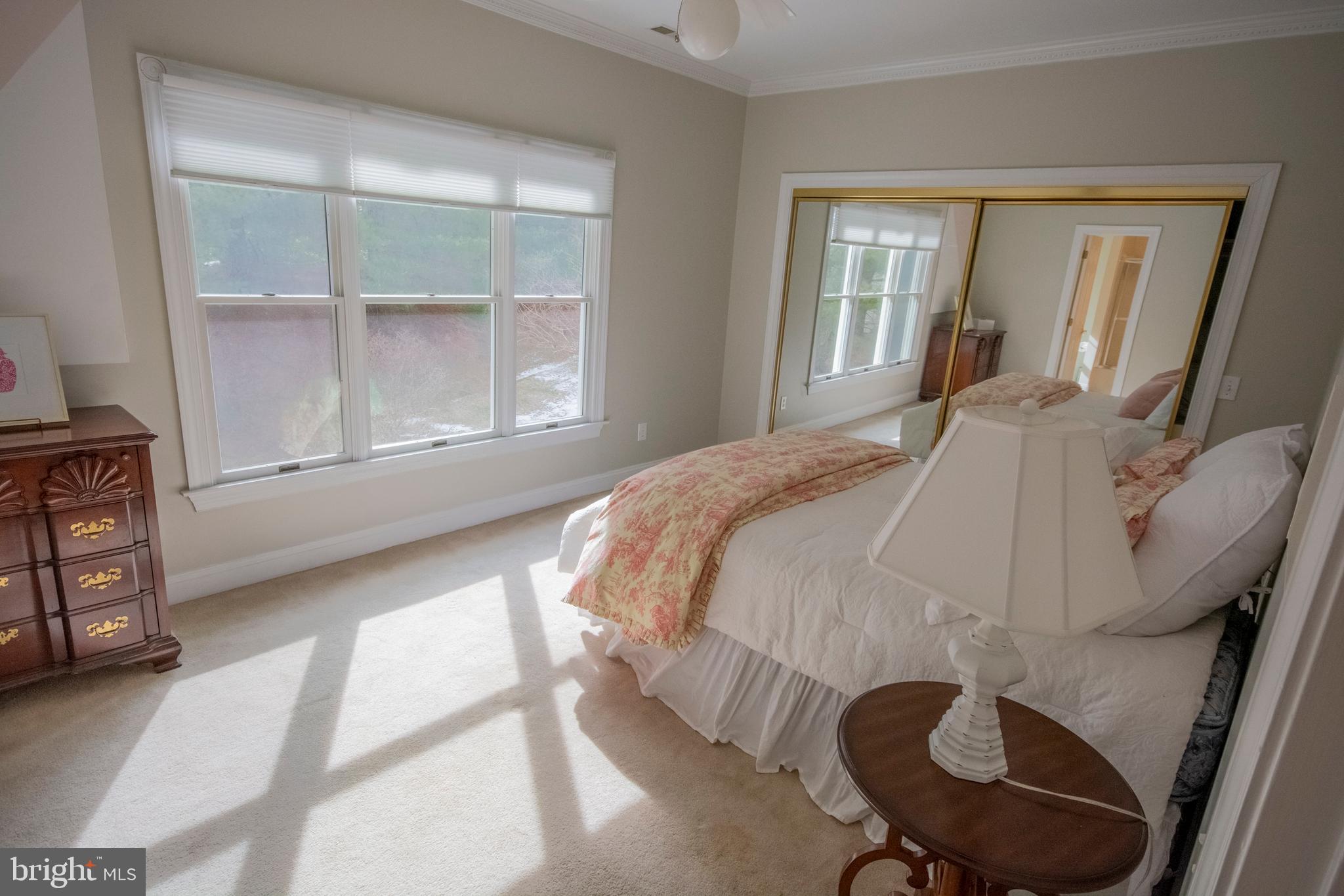 HUNTSPRING - Residential