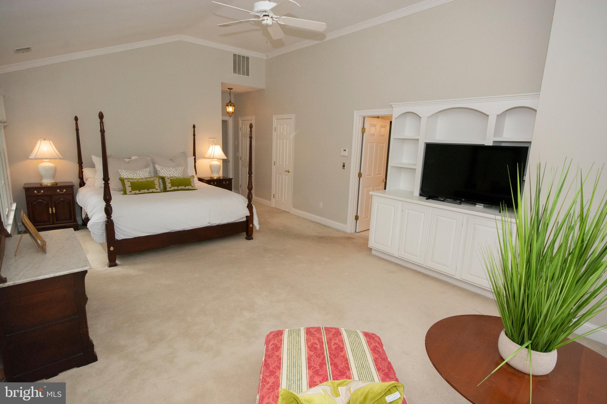 HUNTSPRING - Residential