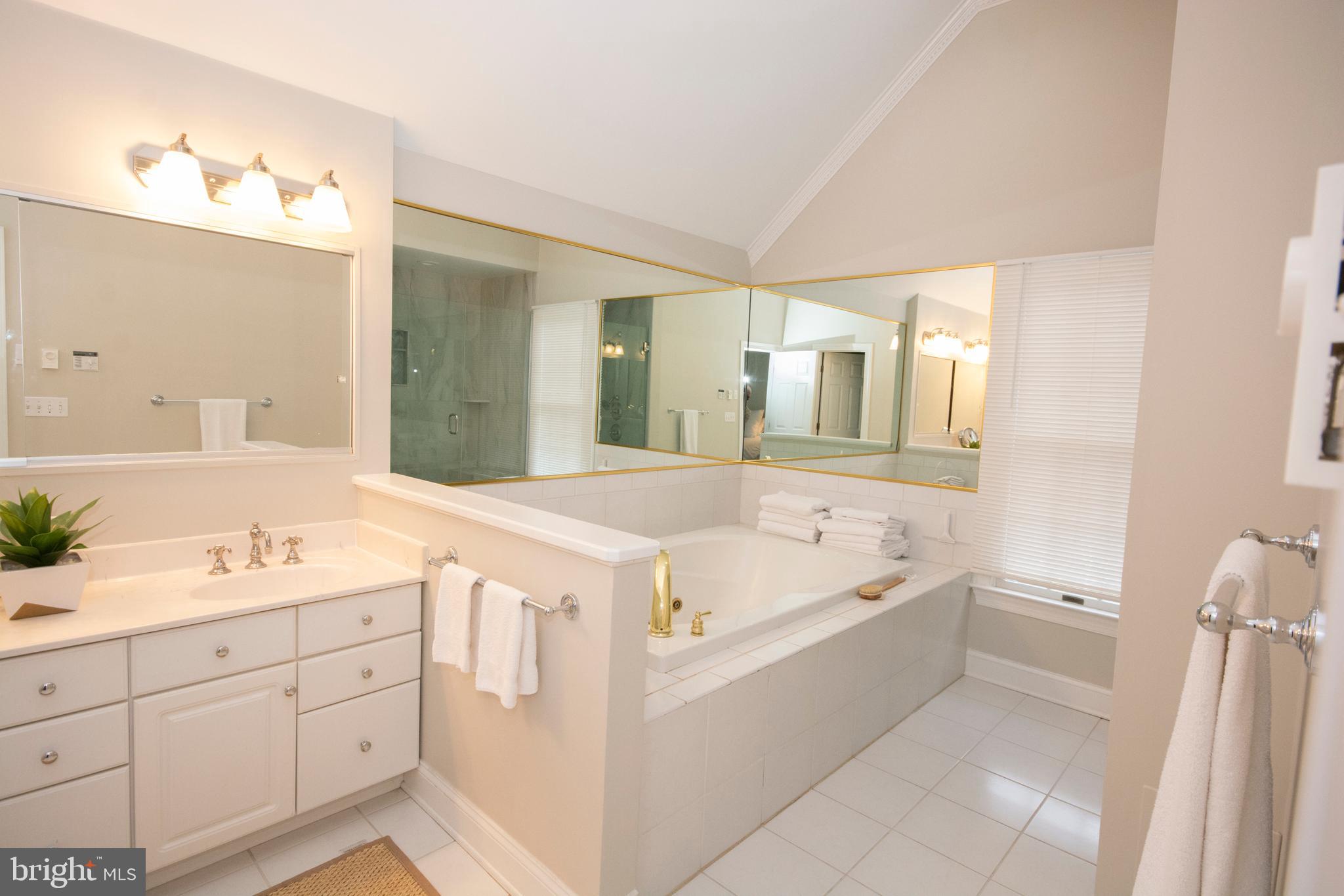 HUNTSPRING - Residential