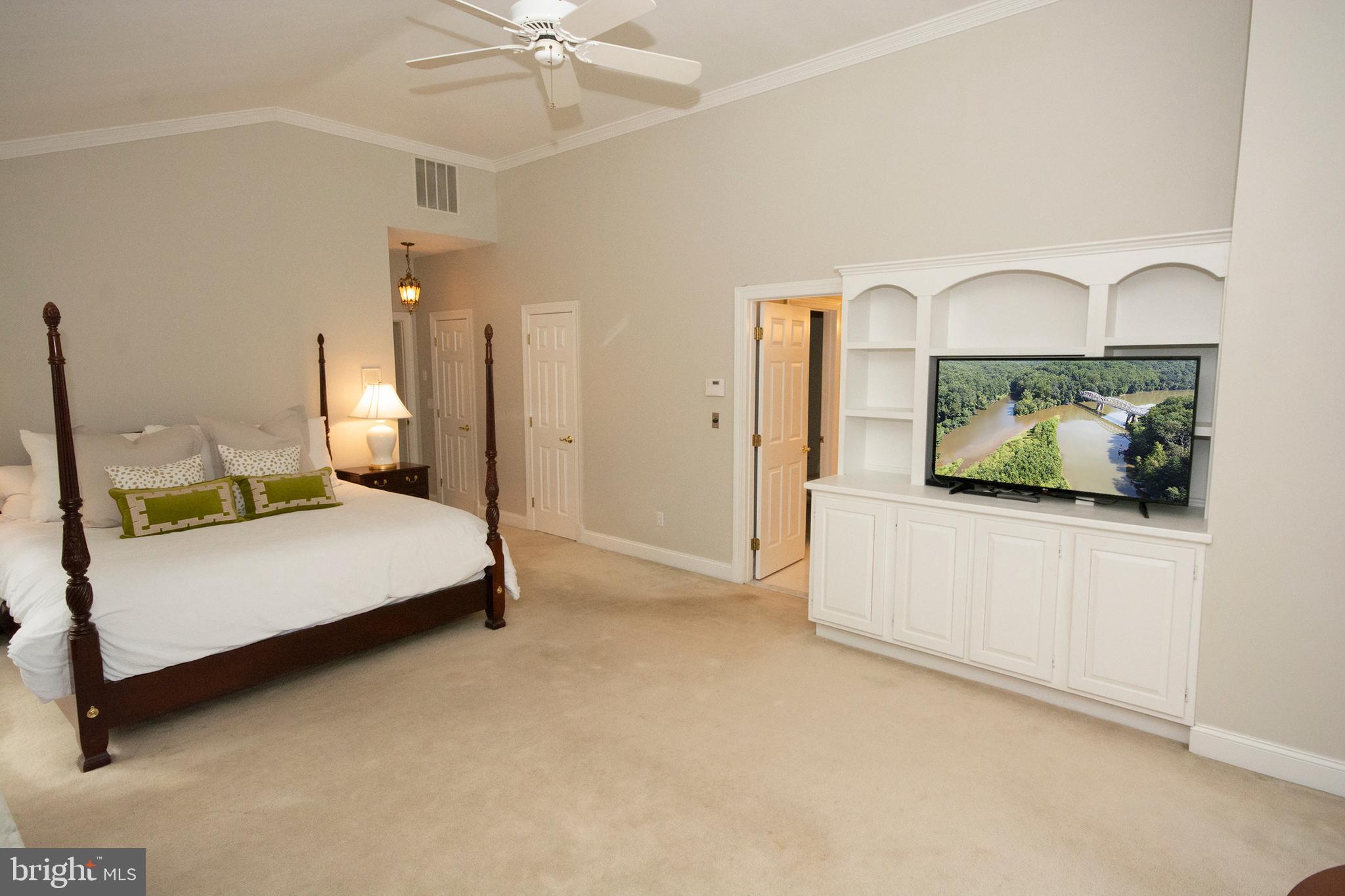 HUNTSPRING - Residential