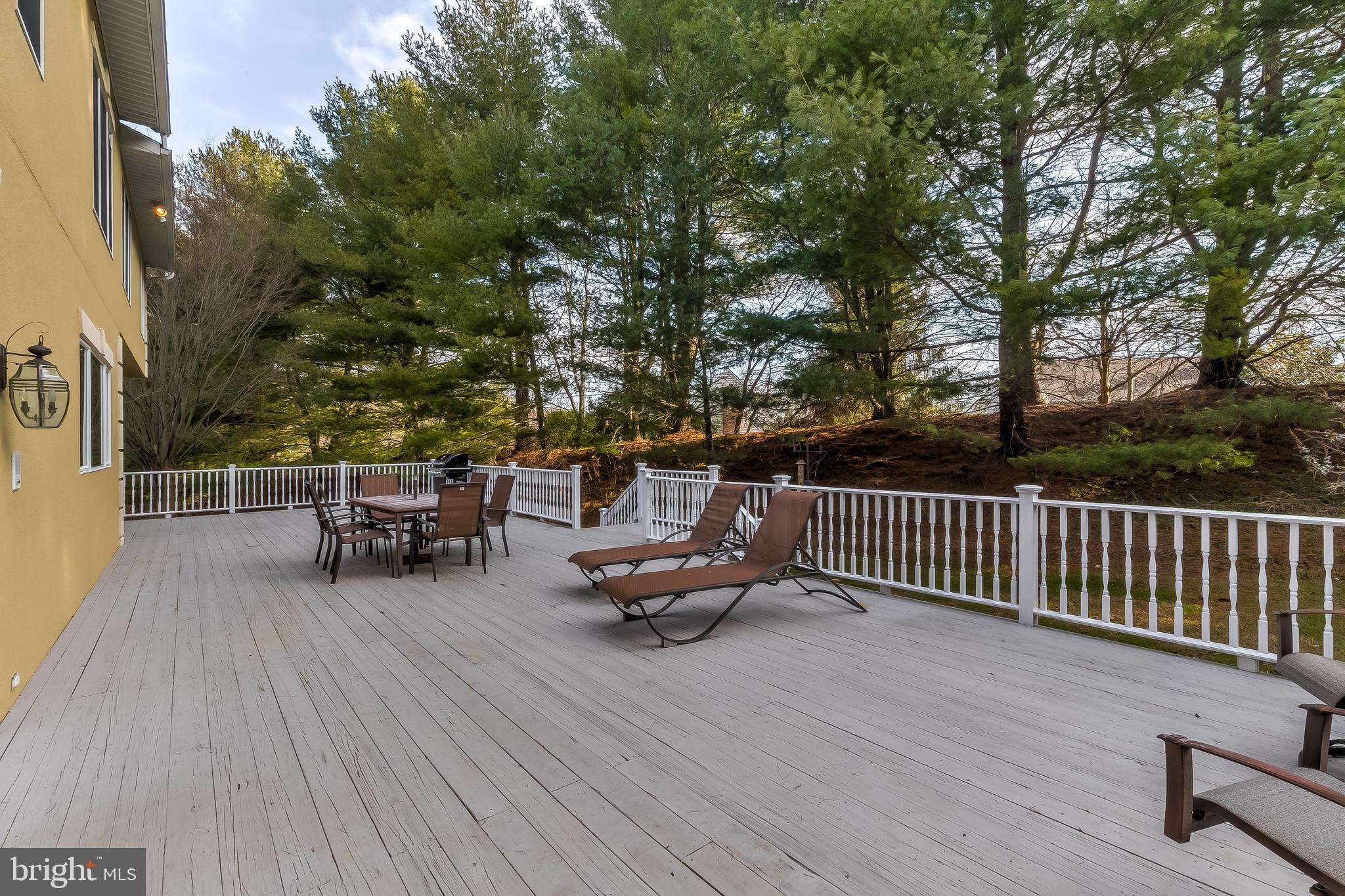 HUNTSPRING - Residential