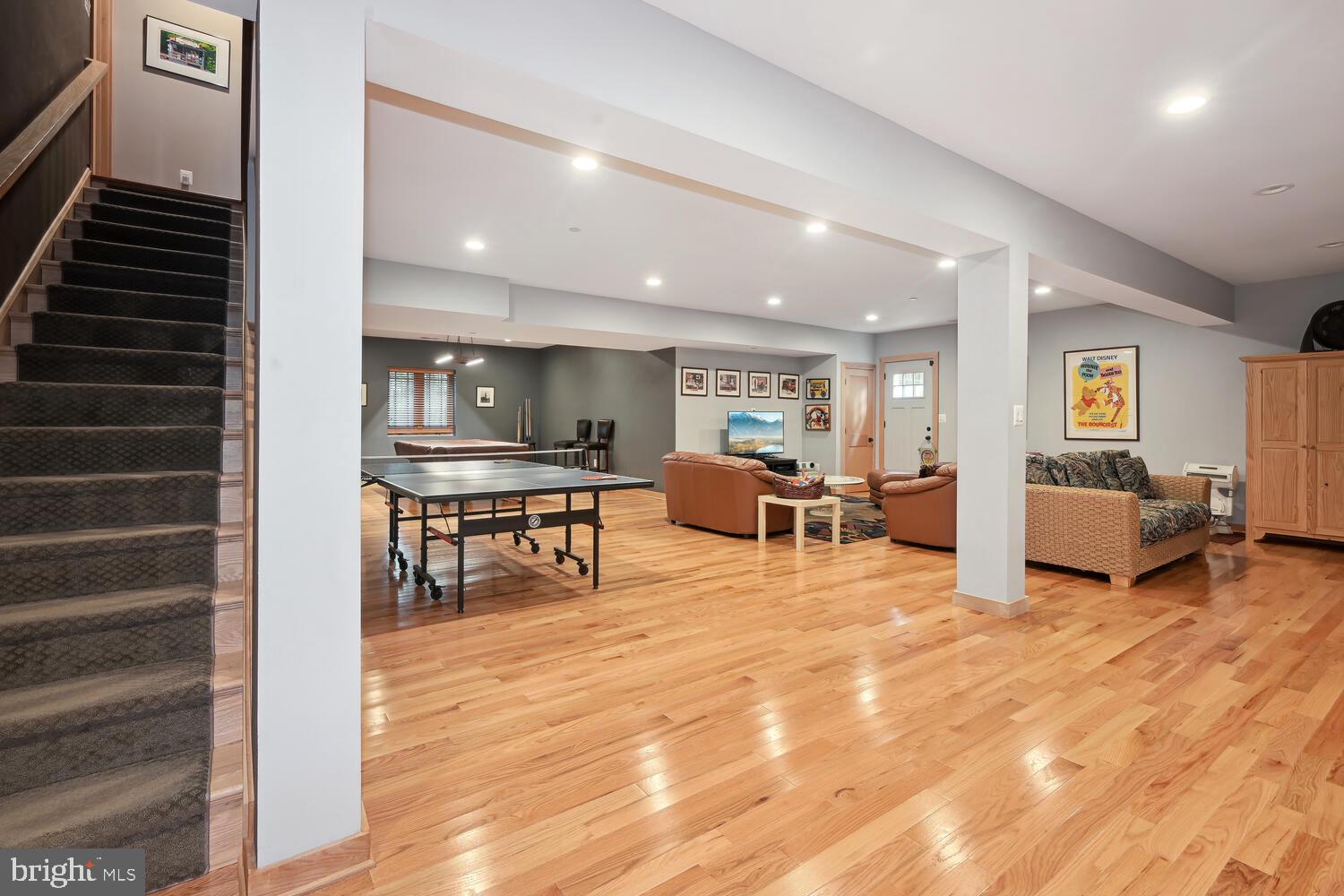 GREENWICH FOREST - Residential