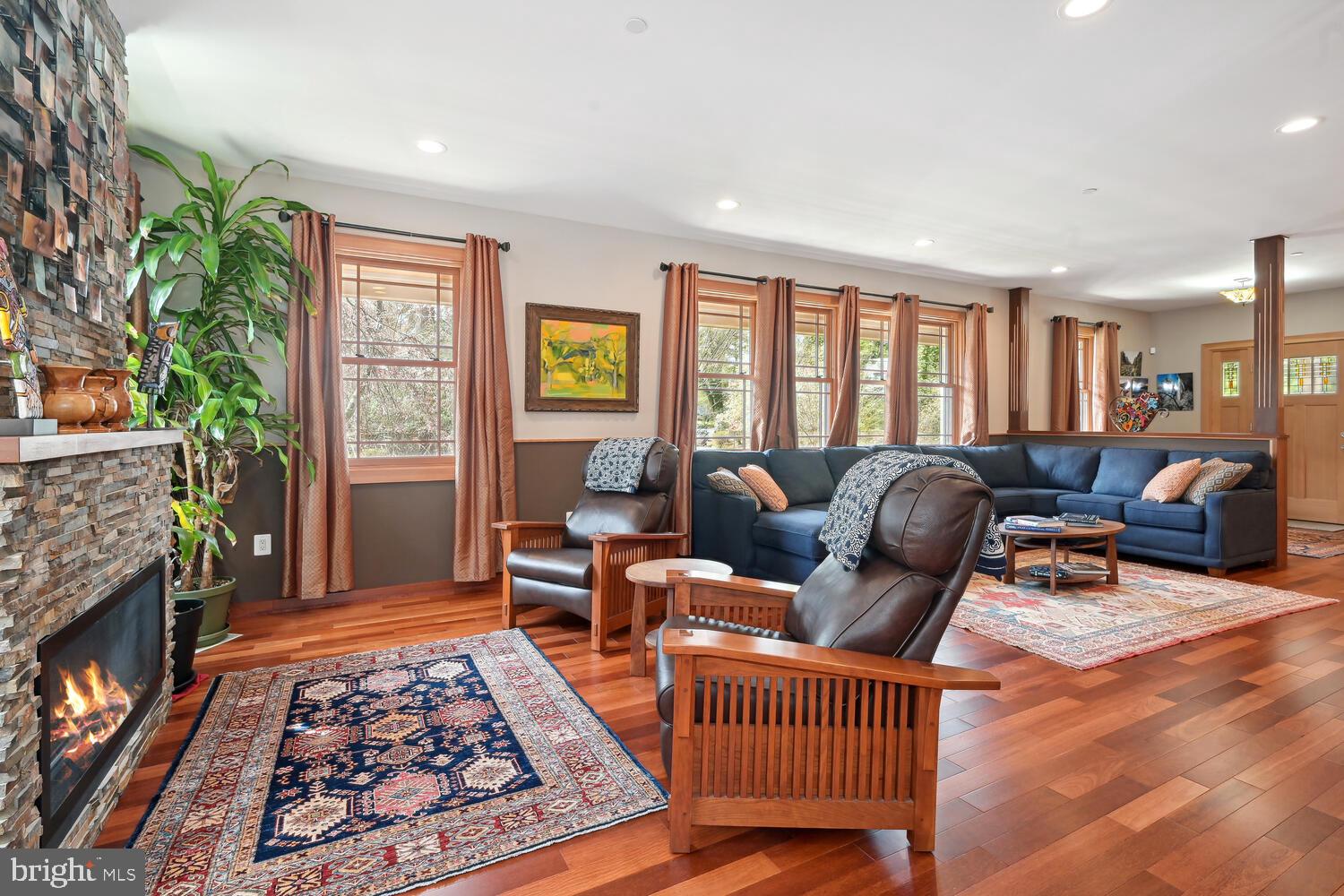 GREENWICH FOREST - Residential