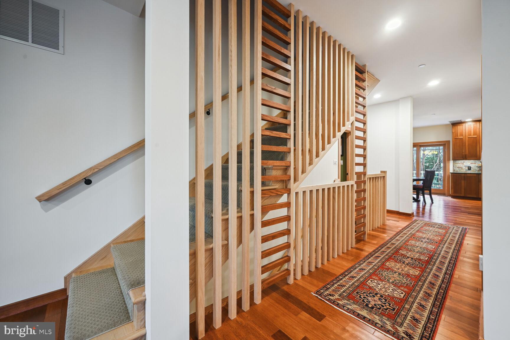 GREENWICH FOREST - Residential