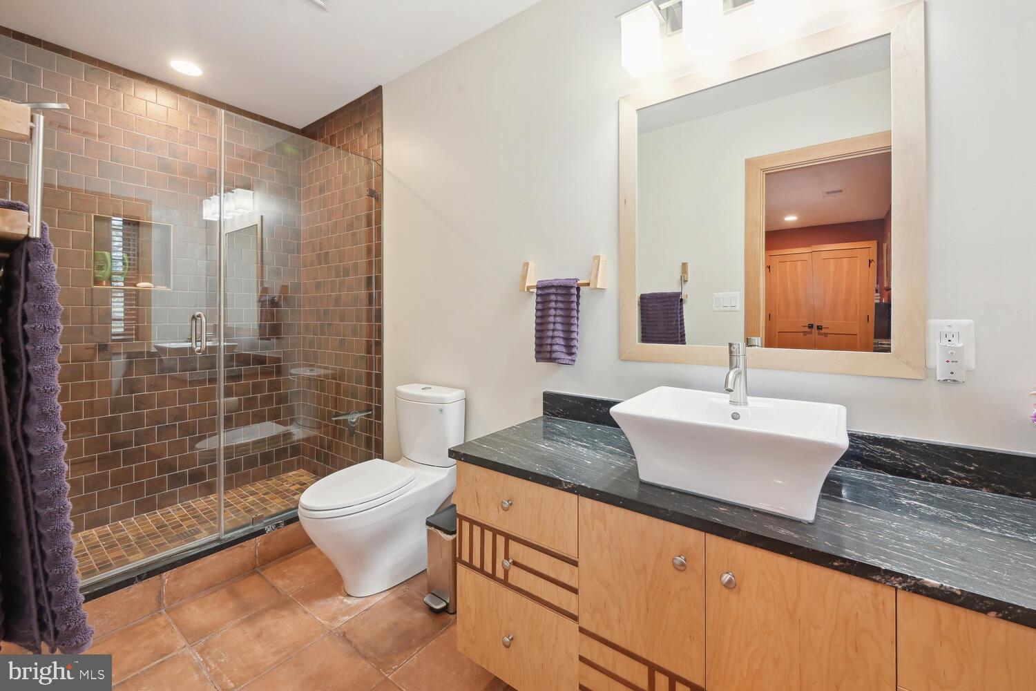 GREENWICH FOREST - Residential