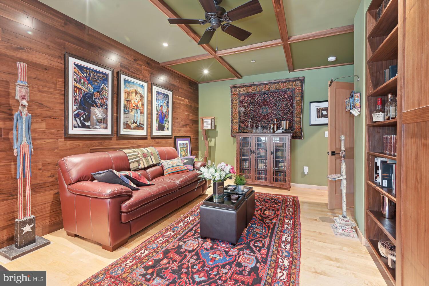 GREENWICH FOREST - Residential