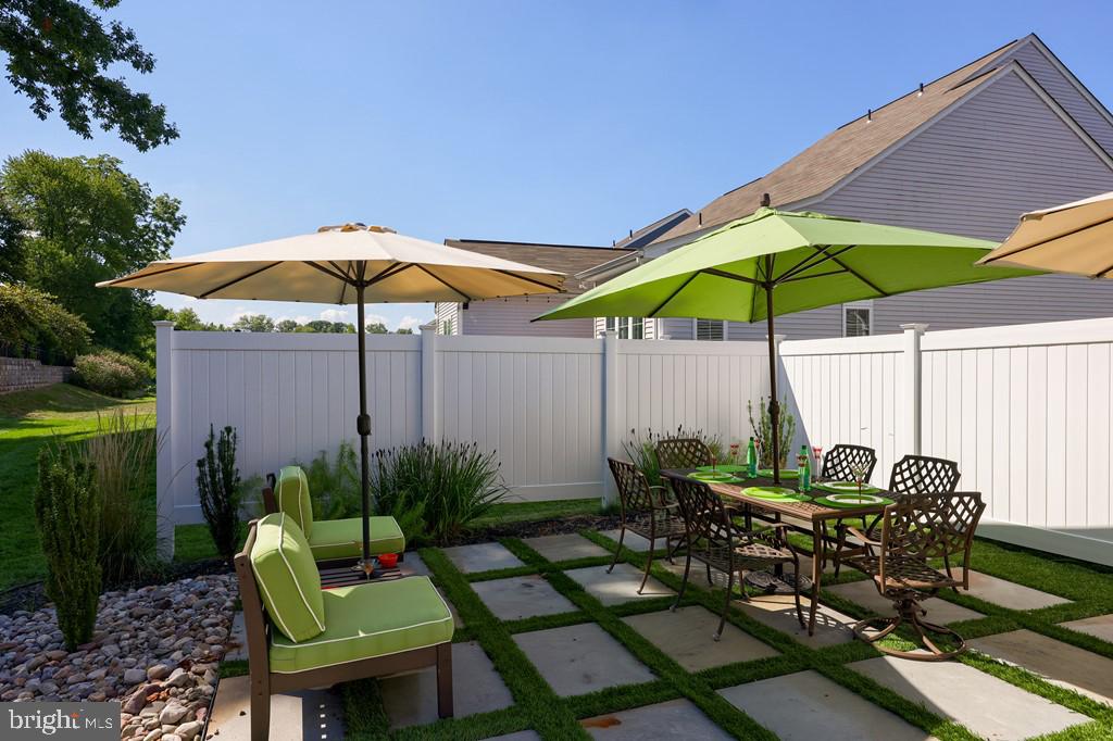 BELMONT - Residential