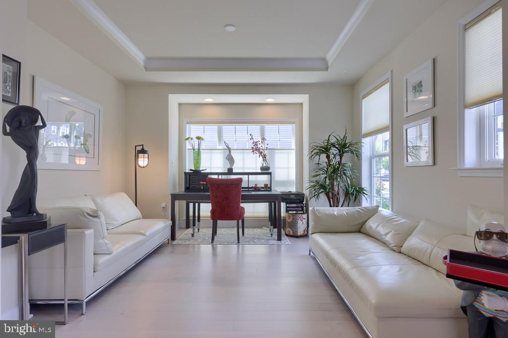 BELMONT - Residential