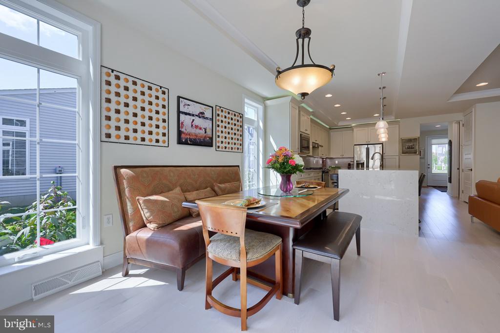 BELMONT - Residential