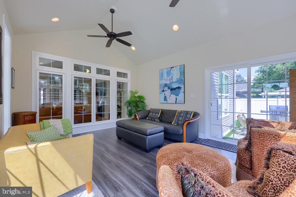 BELMONT - Residential