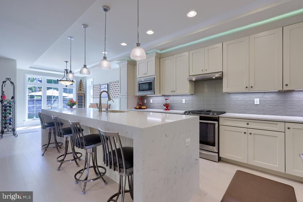 BELMONT - Residential