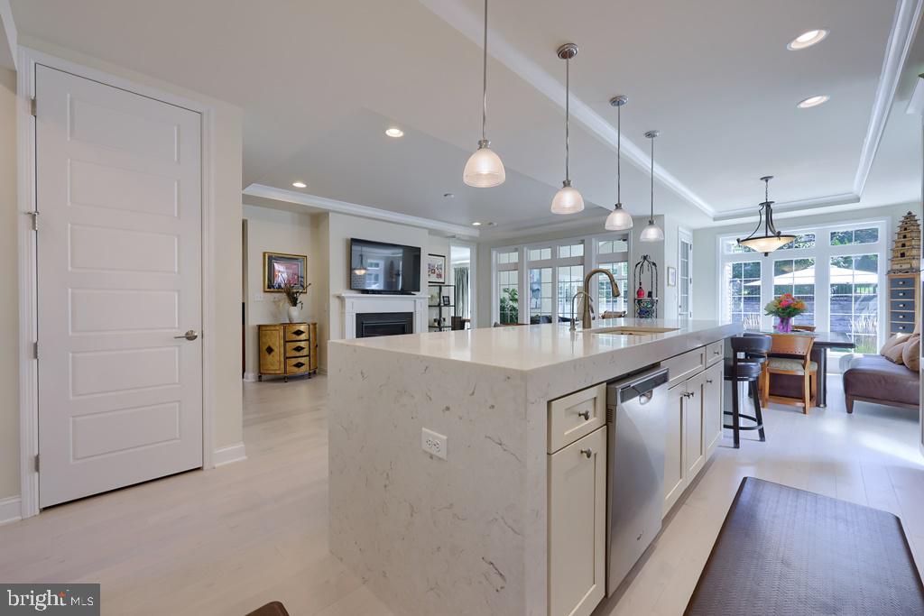 BELMONT - Residential