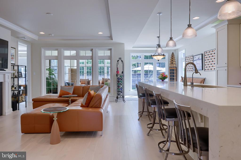 BELMONT - Residential