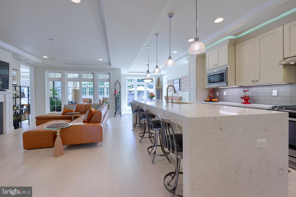 BELMONT - Residential