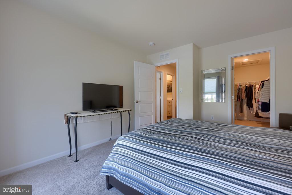 BELMONT - Residential