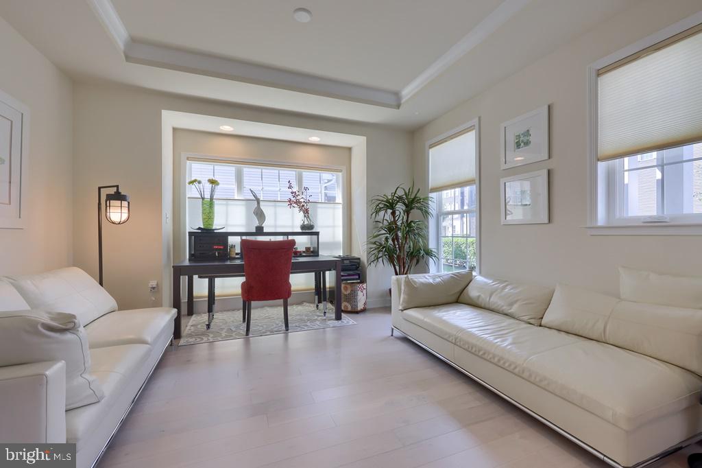 BELMONT - Residential