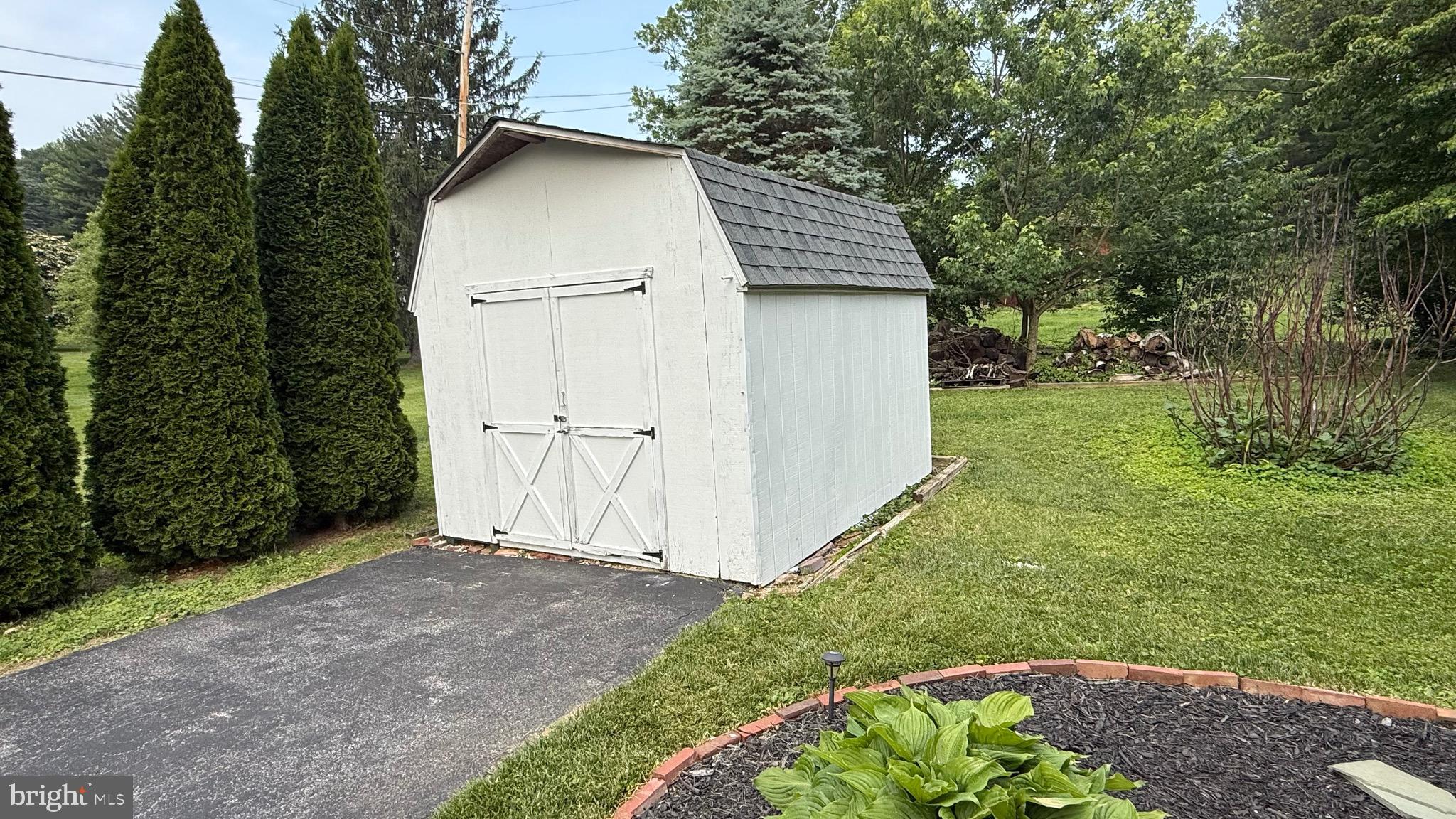 829 GIST ROAD