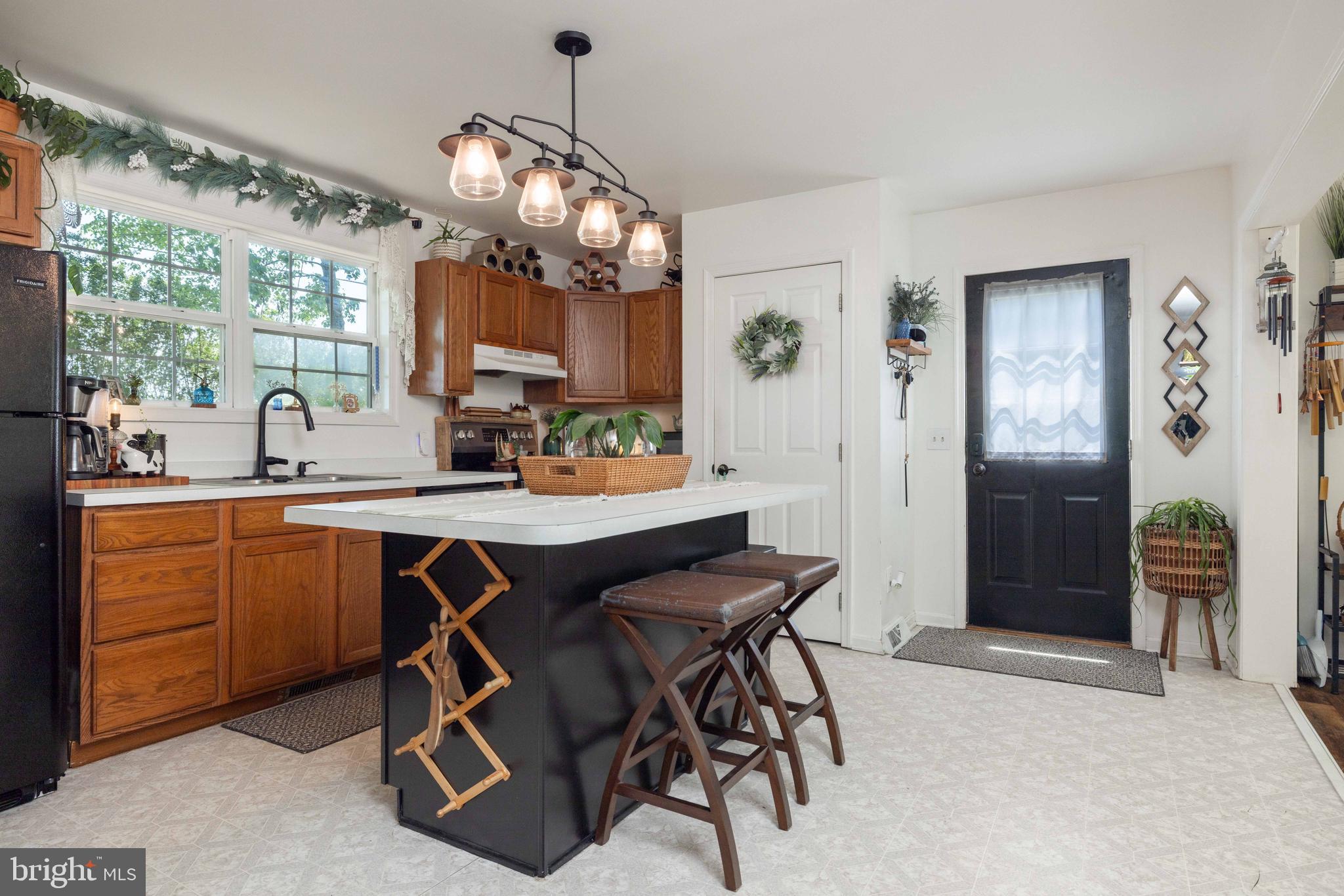 10061 FAWN ROAD