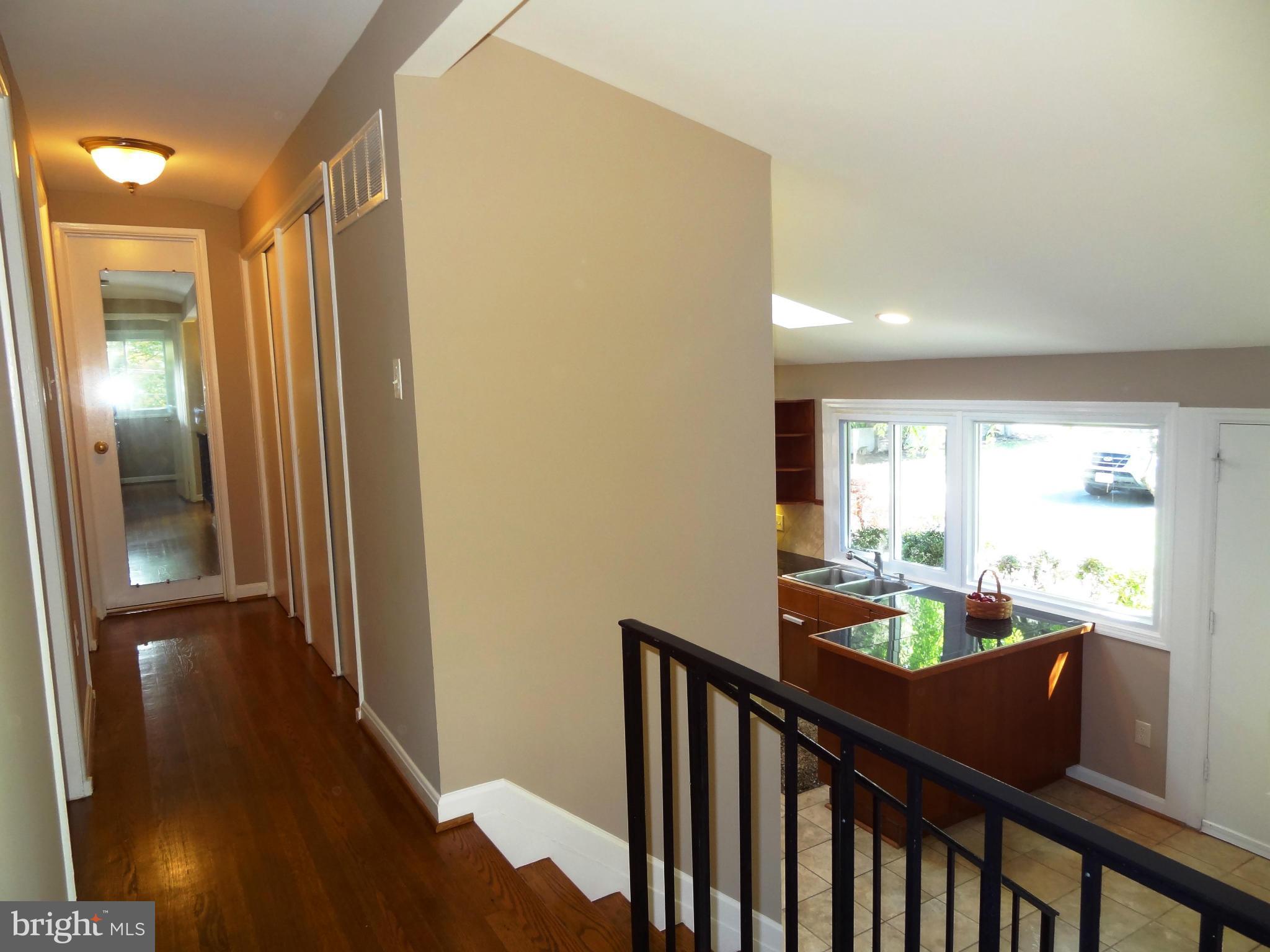 RAYMONDALE - Residential