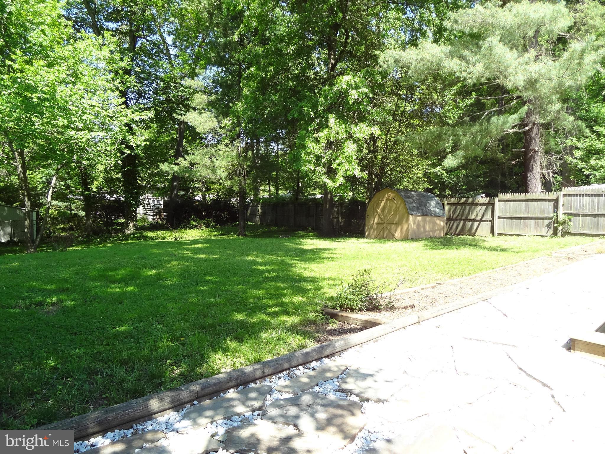 RAYMONDALE - Residential