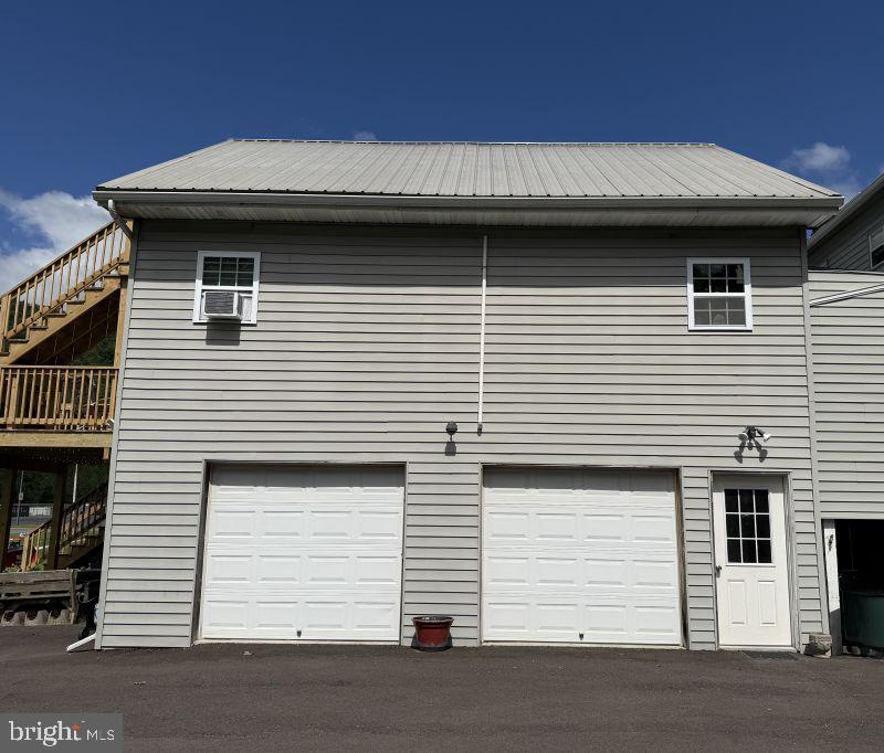 423 W ALLEGANY AVENUE