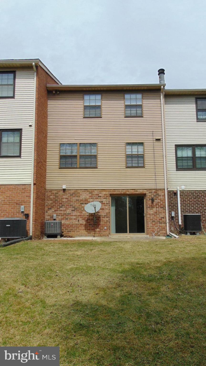 25 BRUCESTER BRIDGE COURT