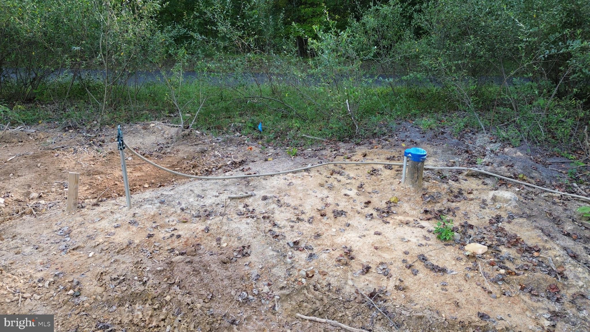 HIGHLAND HILLS - Land