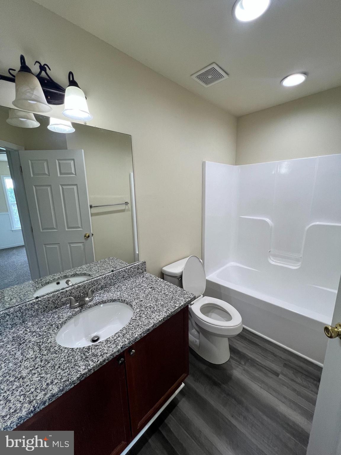 PRENTISS POINT - Residential