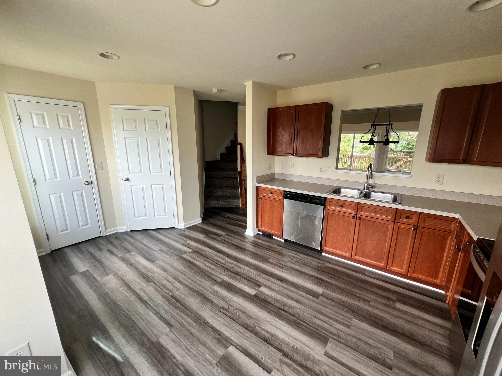 PRENTISS POINT - Residential