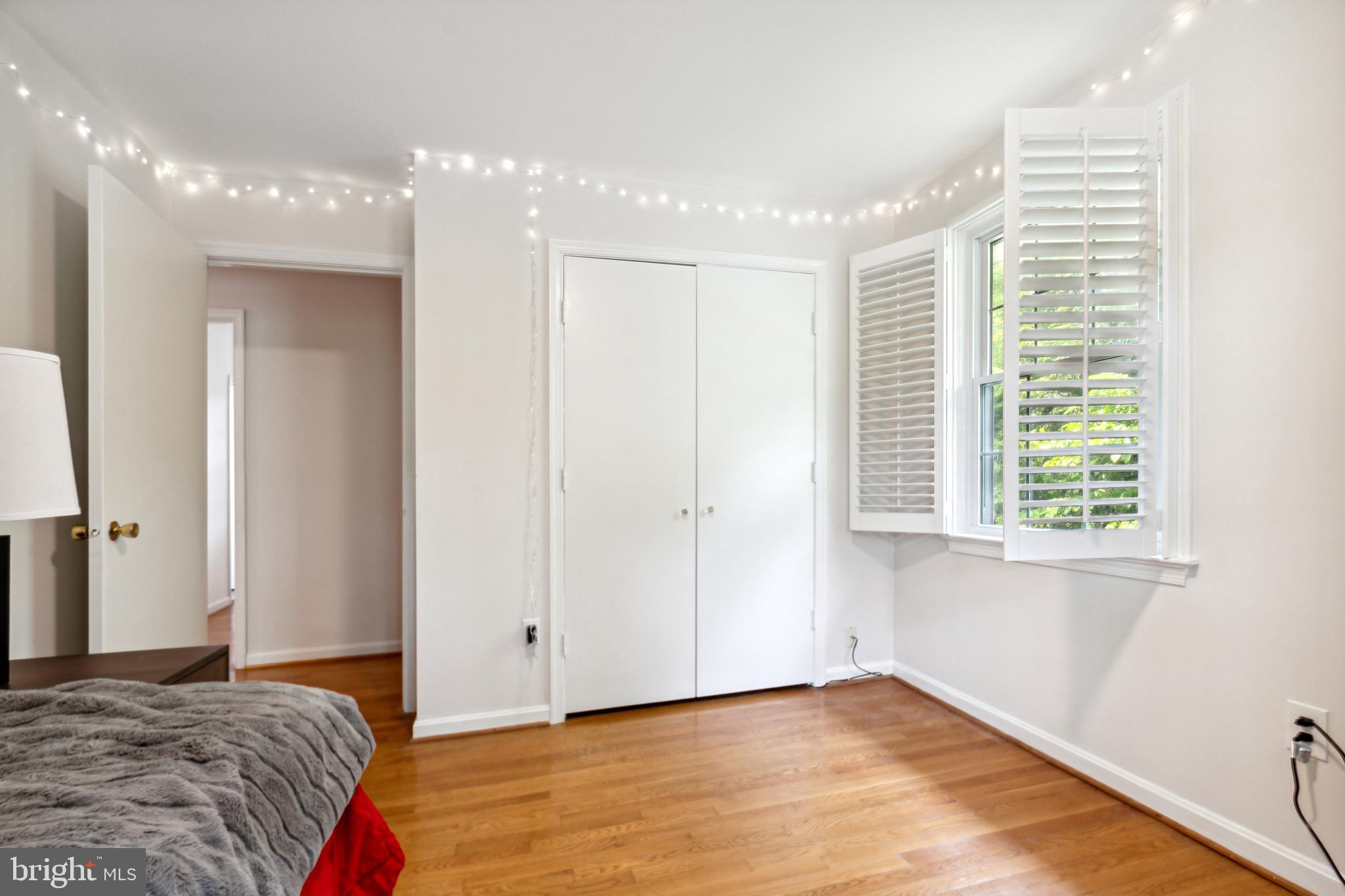 WOODACRES - Residential Lease