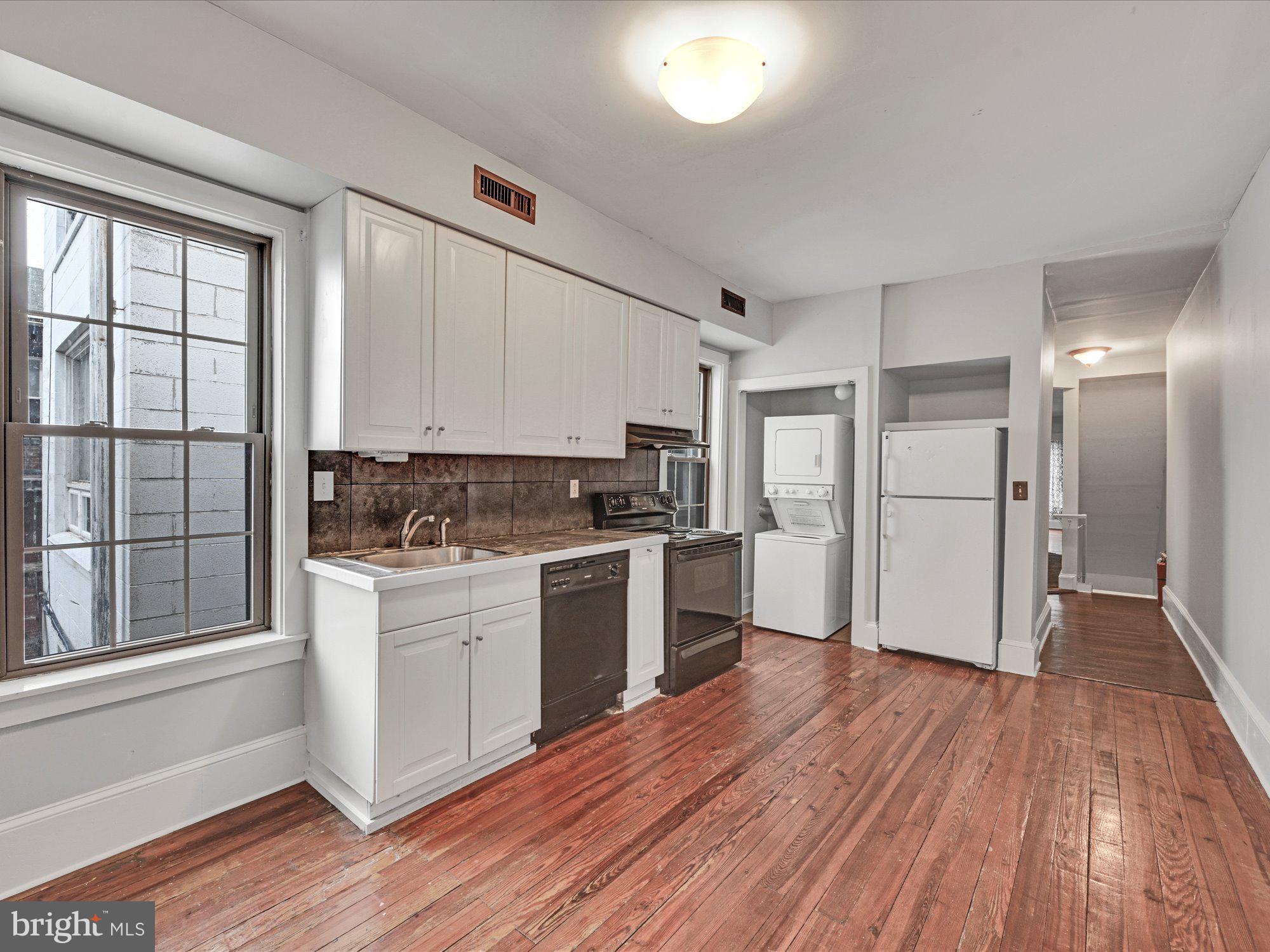 DOWNTOWN INVESTMENT DISTR - Commercial Sale