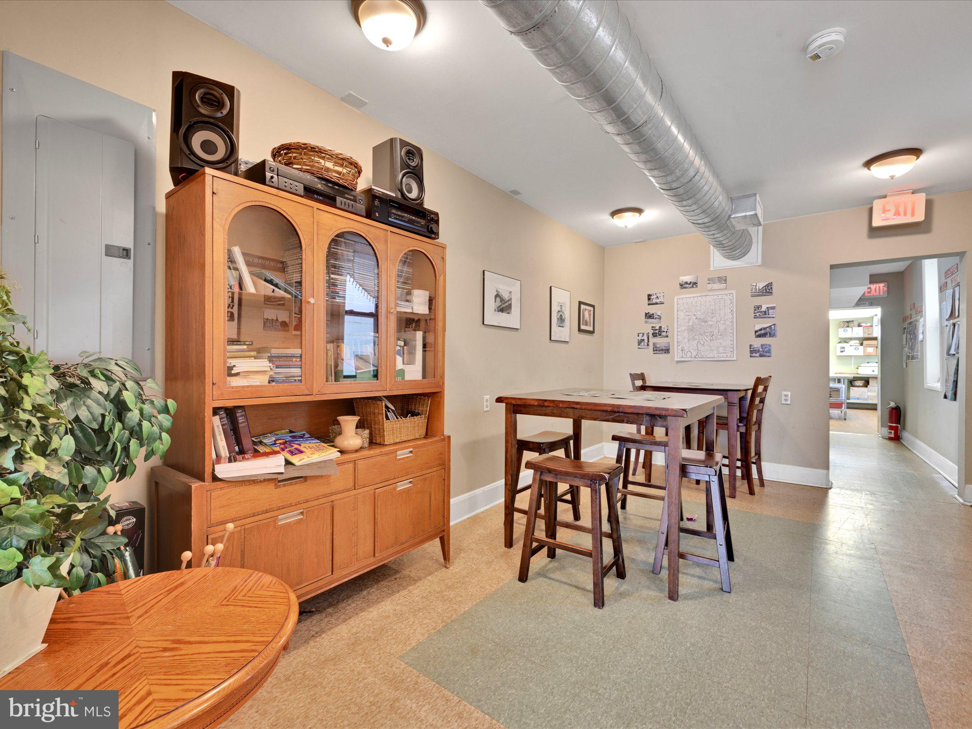 DOWNTOWN INVESTMENT DISTR - Commercial Sale