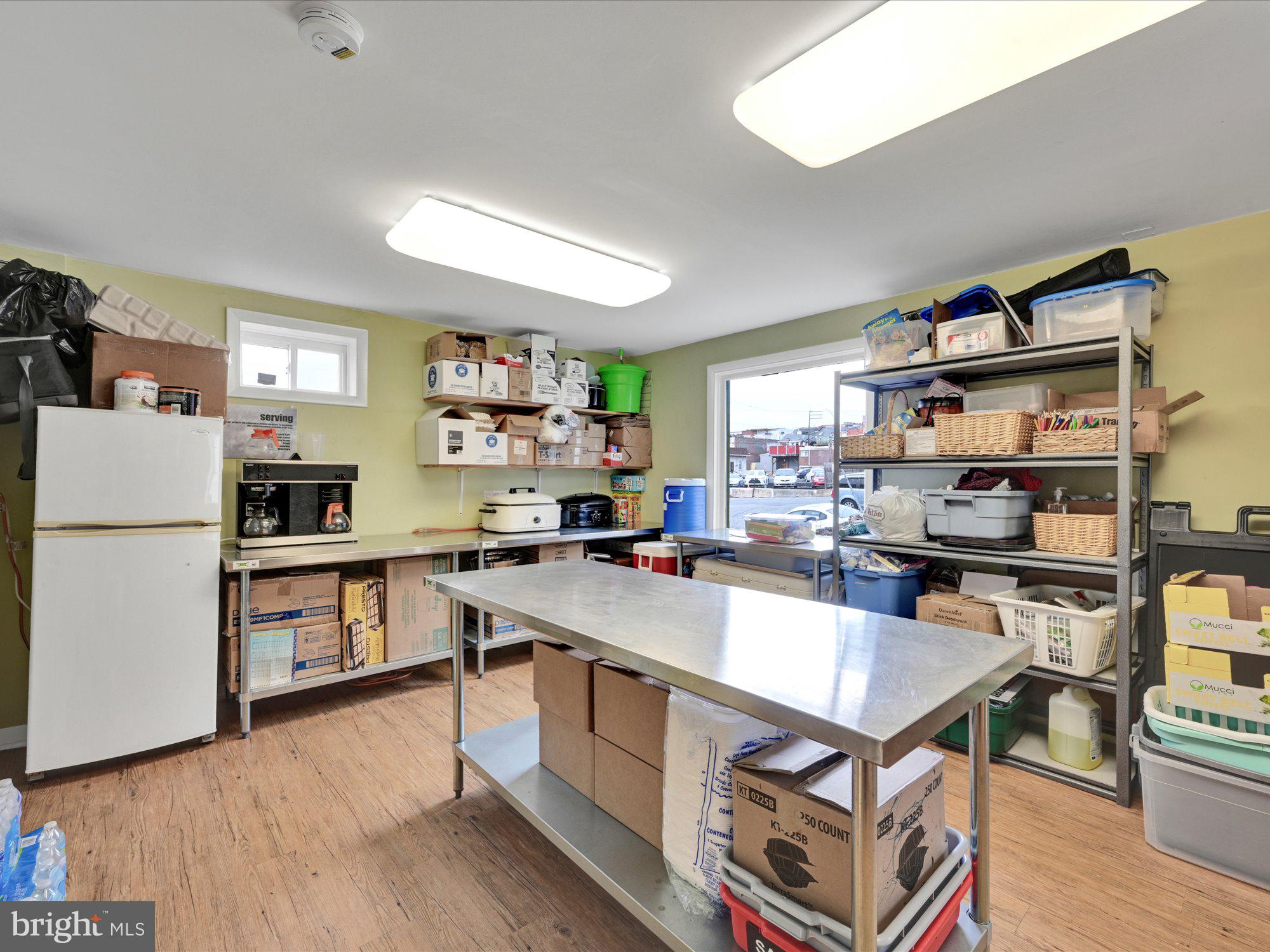 DOWNTOWN INVESTMENT DISTR - Commercial Sale