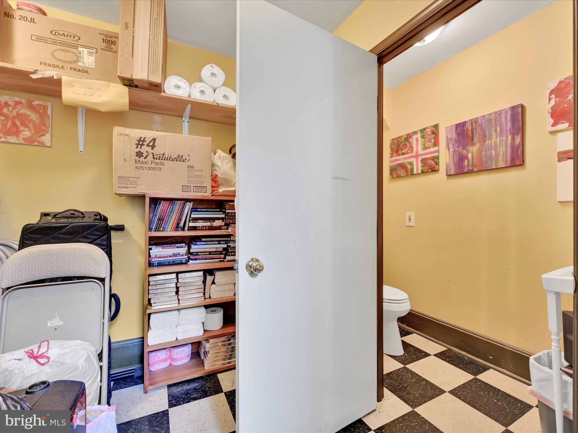 DOWNTOWN INVESTMENT DISTR - Commercial Sale