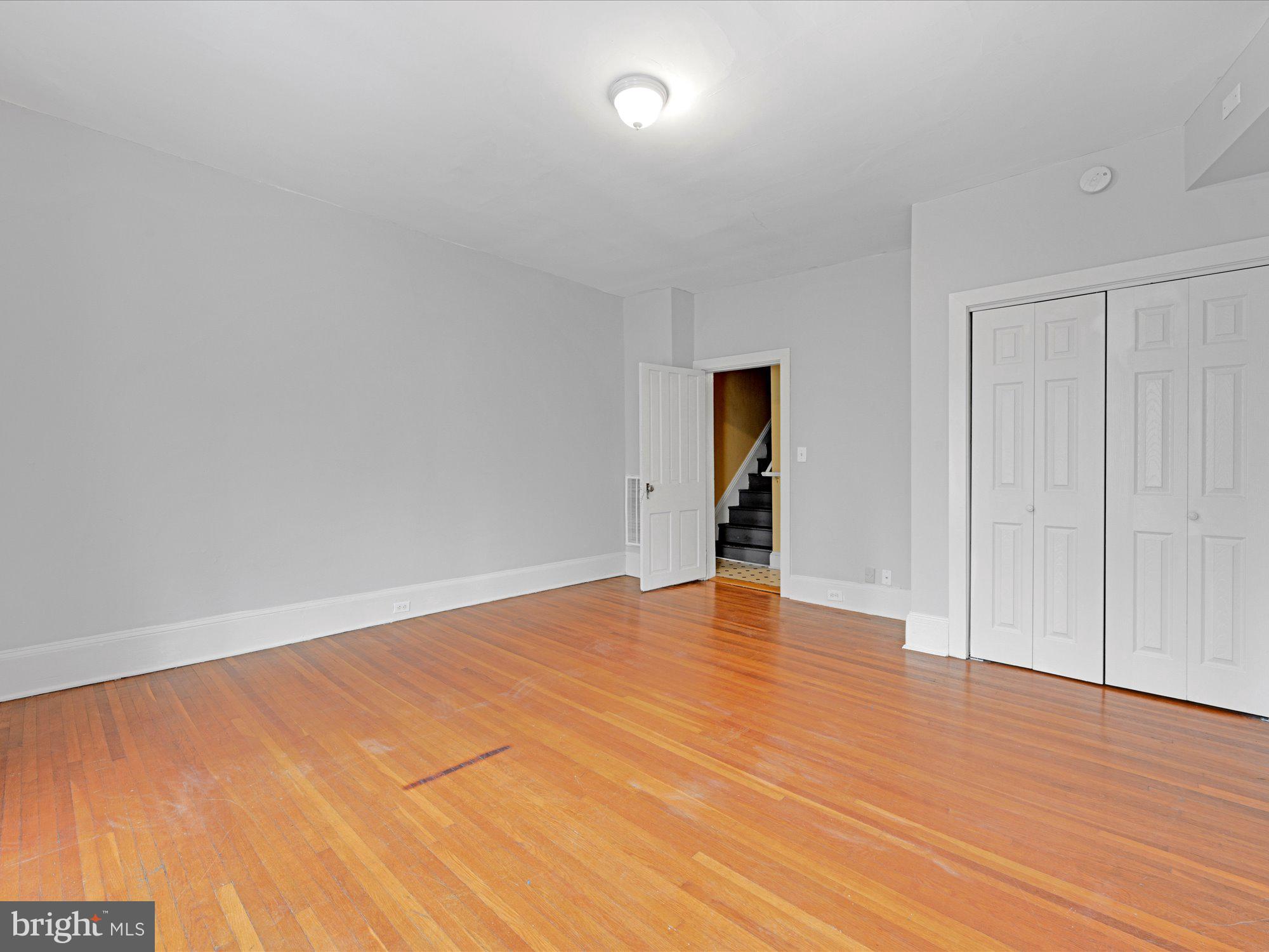 DOWNTOWN INVESTMENT DISTR - Commercial Sale